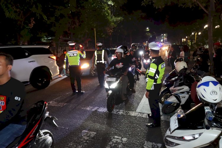 Polres Magetan Terjunkan Ratusan Personel Gabungan Amankan Debat Publik Terakhir Pilkada 2024